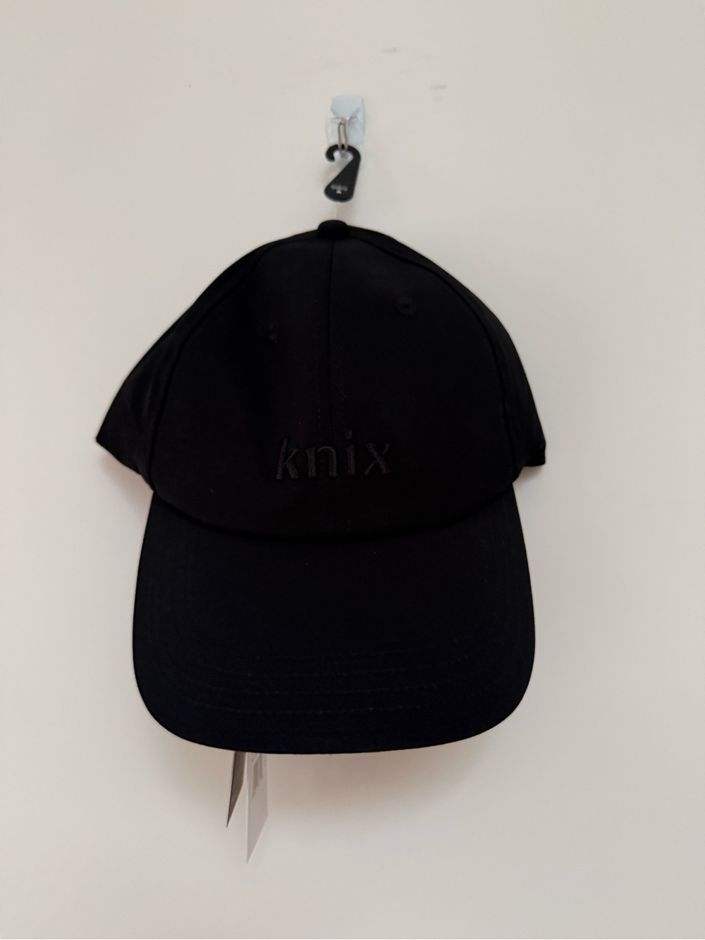 knix Black Embroidered Logo Baseball Cap (NWT)